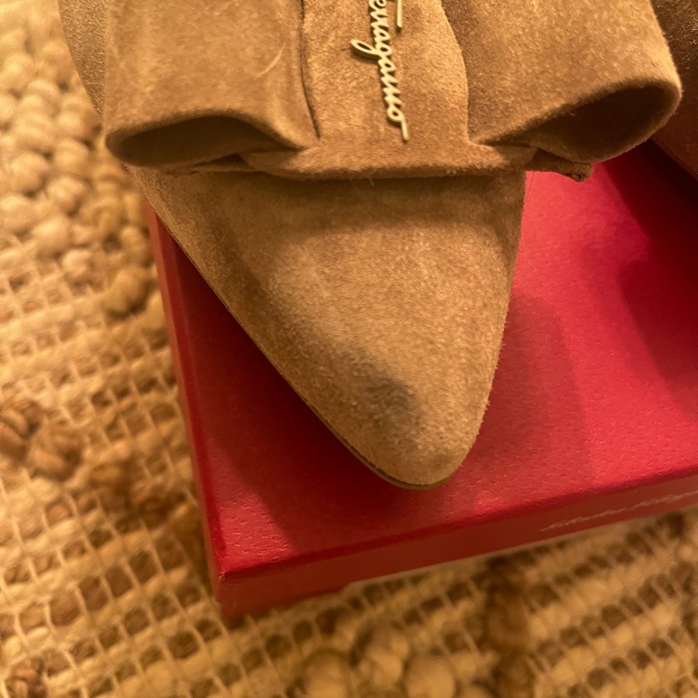 Salvatore Ferragamo Viva 5.5
